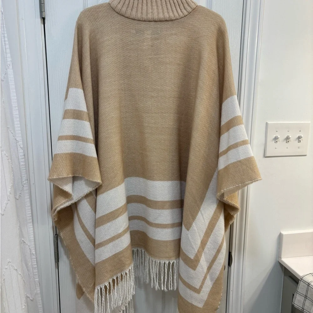 Marc New York Tan and White Poncho